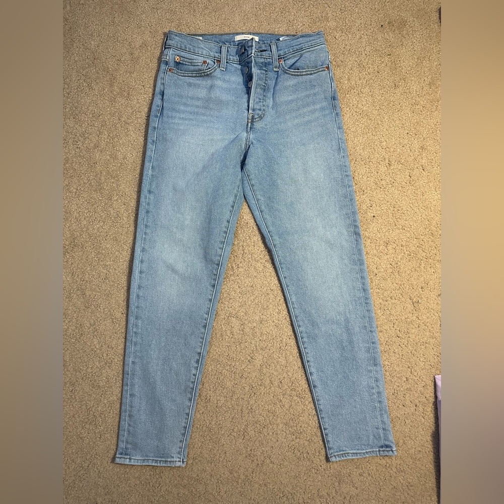 Women’s Levi Wedgie Jeans